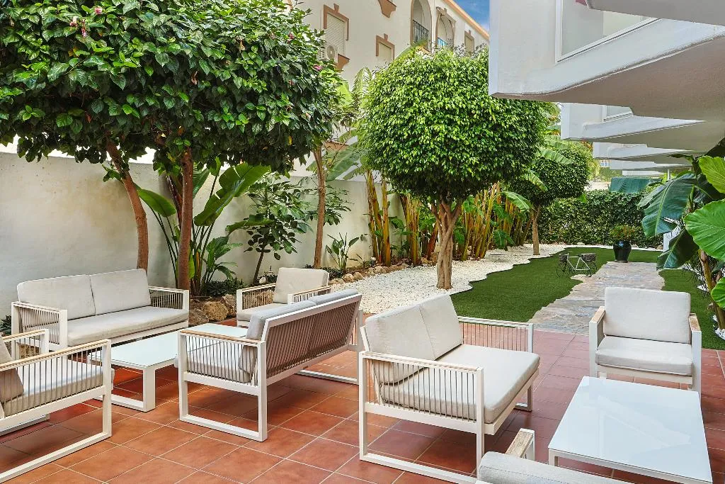 Terrace, AluaSun Lago Rojo, Costa Del Sol