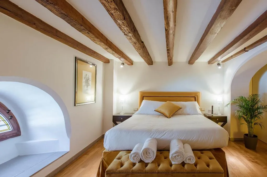 Room, Relais Tosinghi, Florence