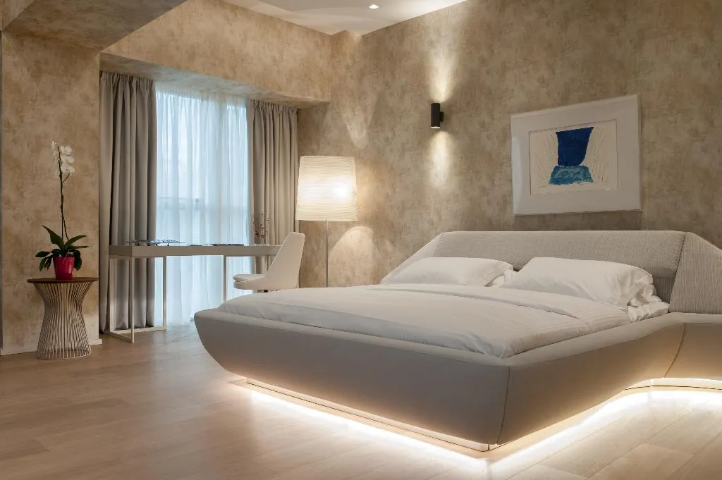 JUNIOR SUITE STANDARD Room, Athenaeum Grand Hotel, Athens