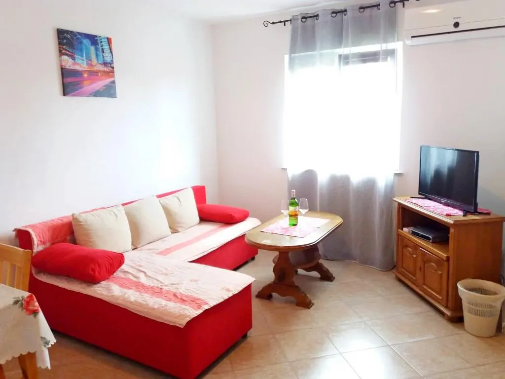 APARTMENT CAPACITY 2 Room, Apartments Kristina, Split