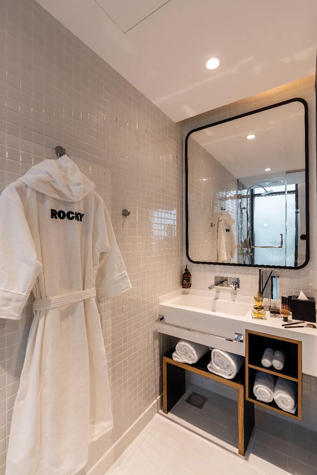 Room, Studio One Hotel, Dubai