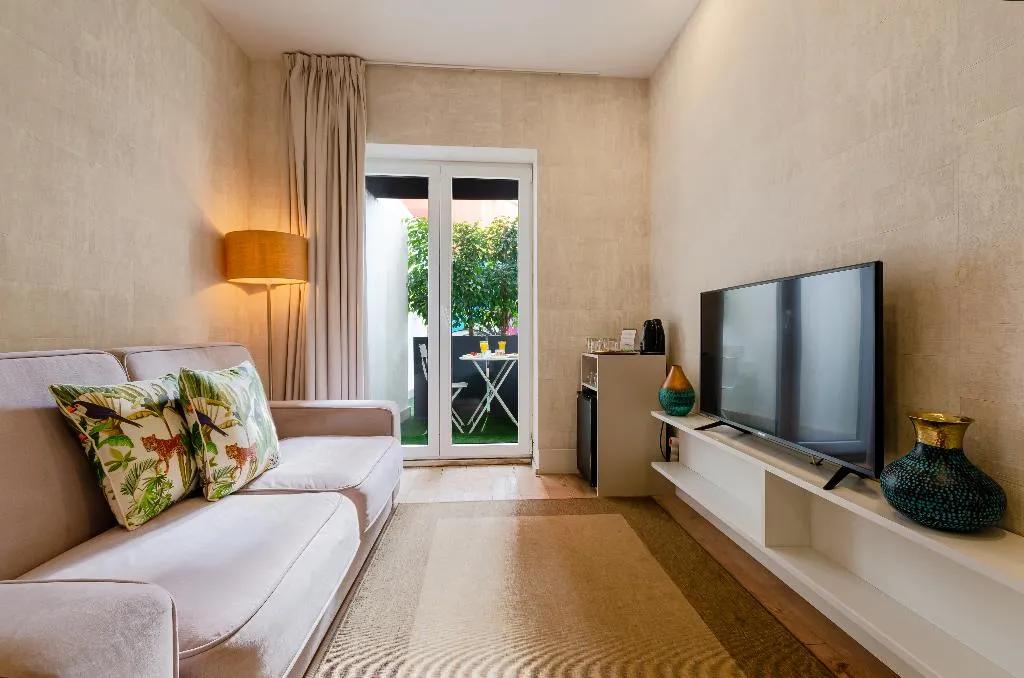SUITE WITH TERRACE Room, LX51 Lisbon Center - Studios & Suites by APT IIN, Lisbon