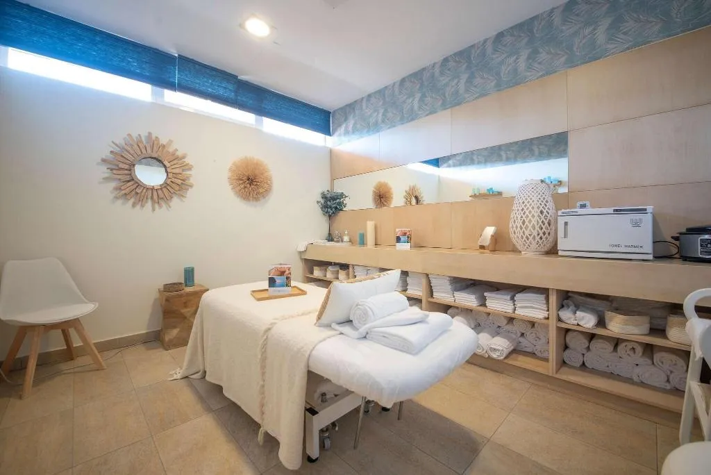 Sports and Entertainment, Blau Colonia Sant Jordi Resort, Majorca