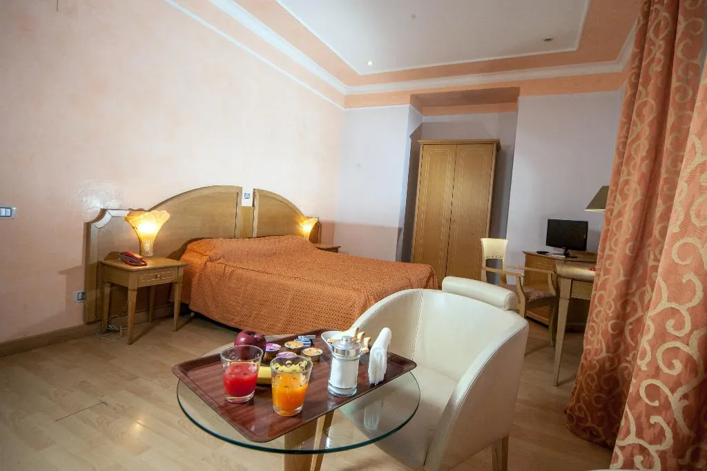 Double or Twin STANDARD Room, La Pace, Naples