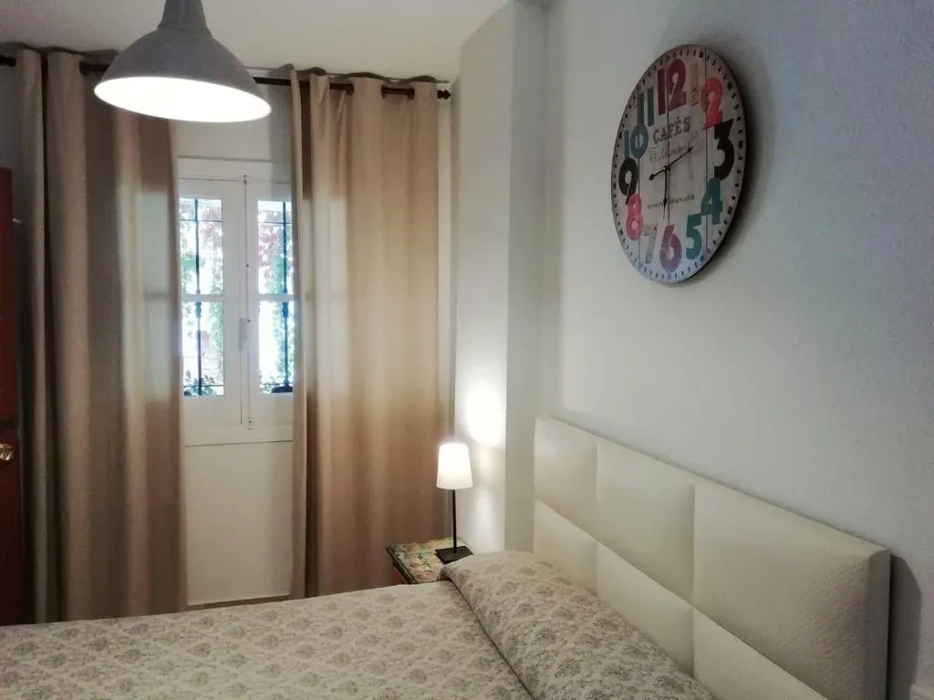Room, Hostal Tres Soles, Costa Del Sol