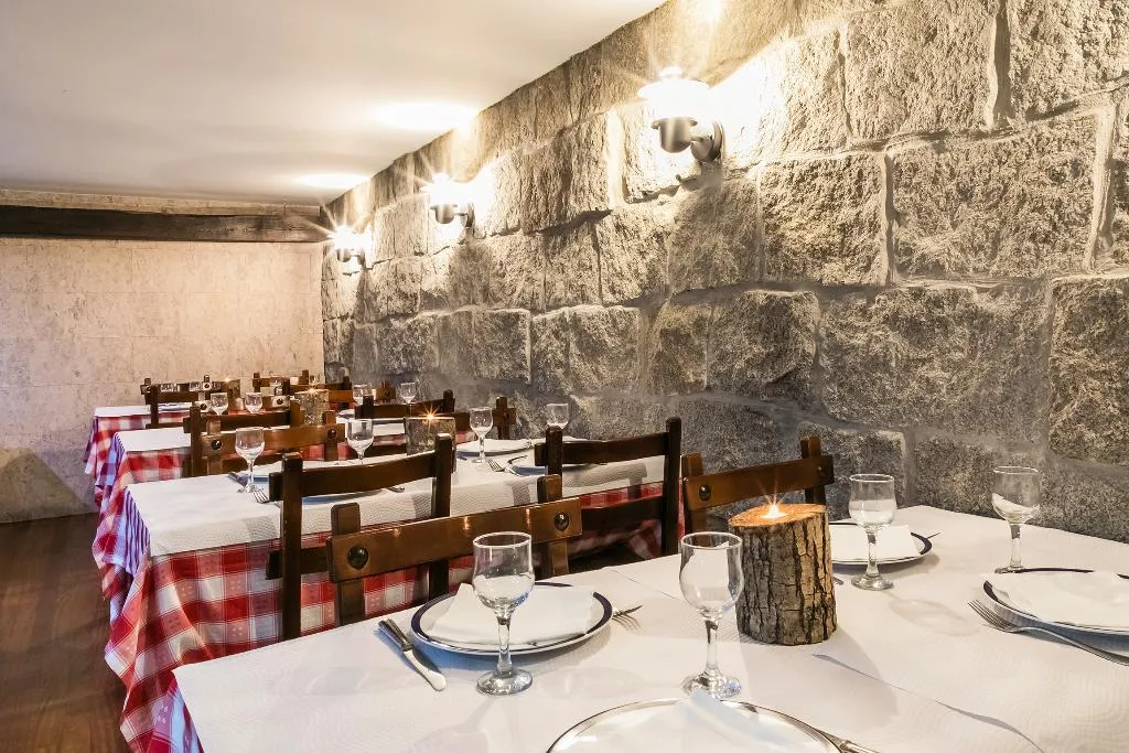 Sports and Entertainment, Forte Sao Francisco Hotel, Porto