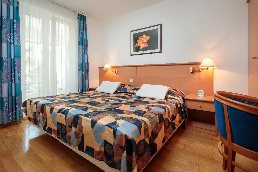 APARTMENT TWO BEDROOMS Room, Fontana Bayside Park, Split