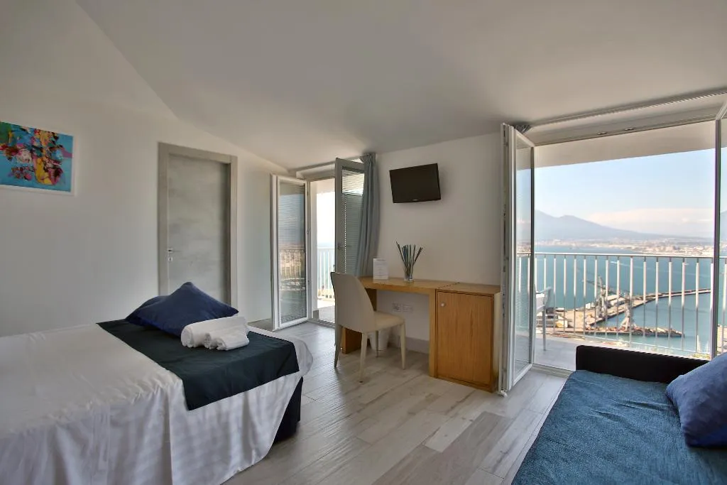 DOUBLE SUPERIOR SEA VIEW Room, Relais Manfredi, Naples