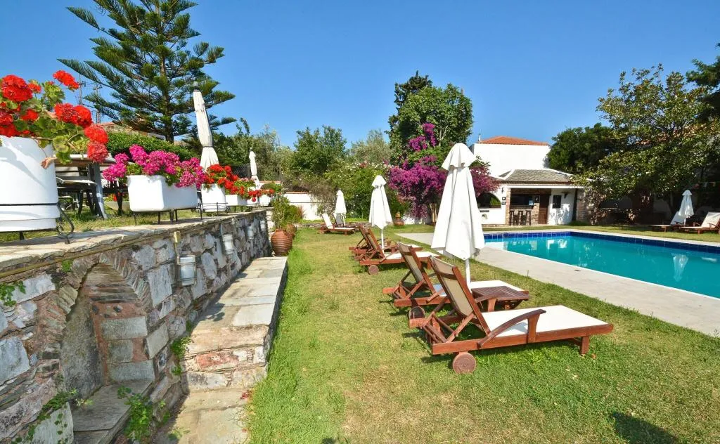 Bar, Prince Stafylos, Skiathos