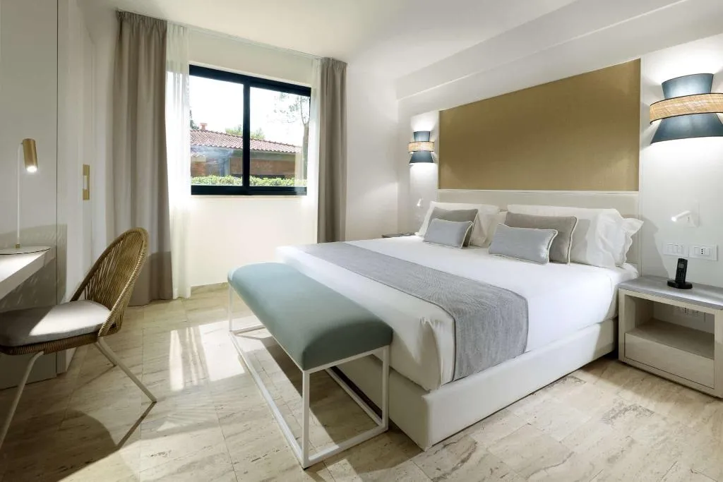 FAMILY ROOM STANDARD Room, Grand Palladium Sicilia Resort & Spa, Palermo