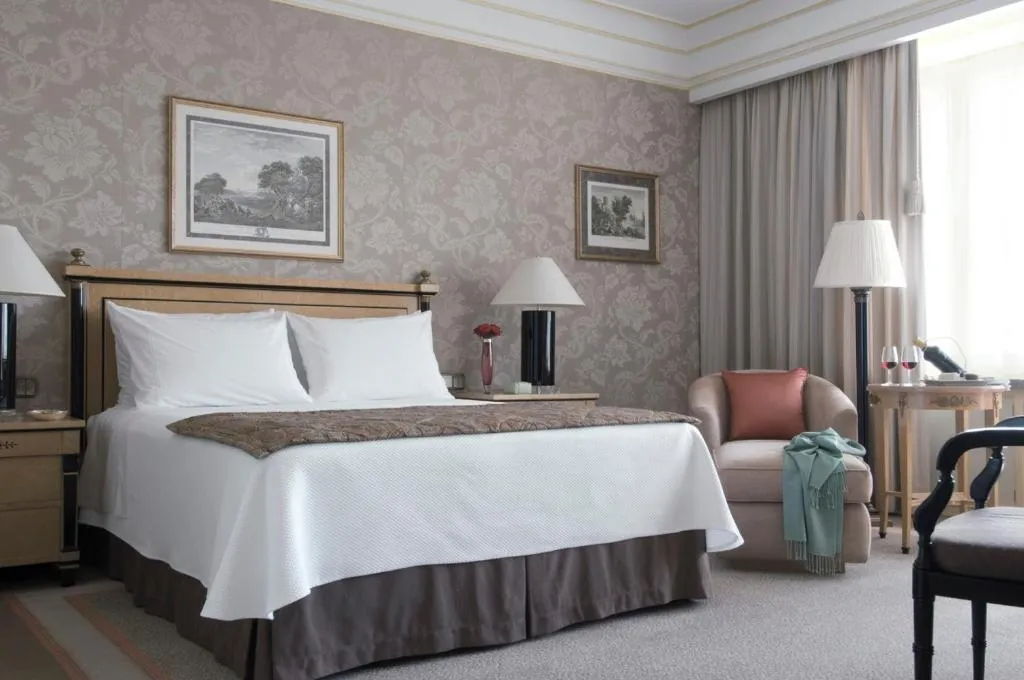 DOUBLE KING SIZE BED Room, Four Seasons Hotel Ritz Lisbon, Lisbon