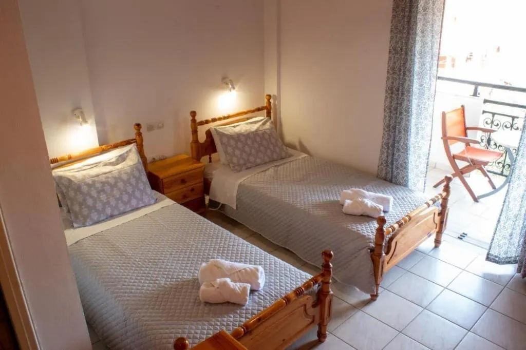 Room, Vaso Alykanas Studios, Zante