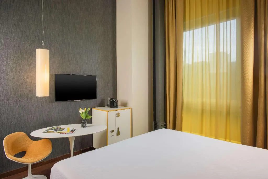 DOUBLE SUPERIOR Room, nhow Milano, Milan