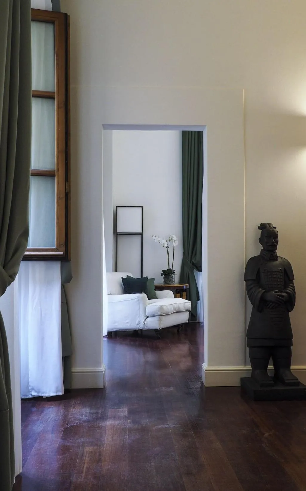 Room, Aqa Palace, Florence