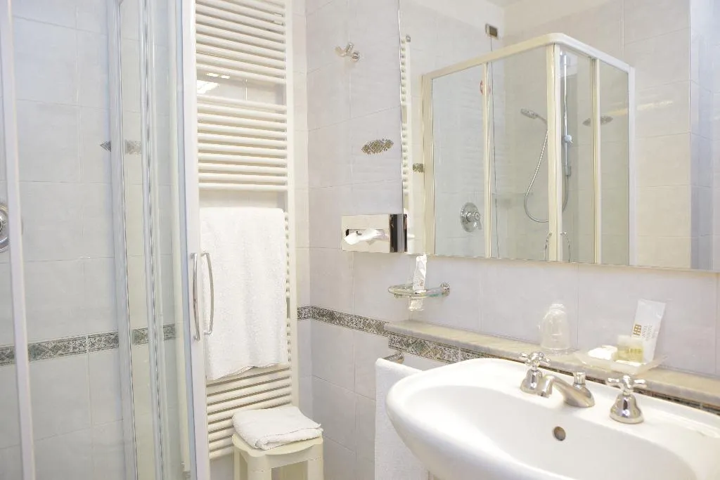 Room, Bristol Hotel, Milan