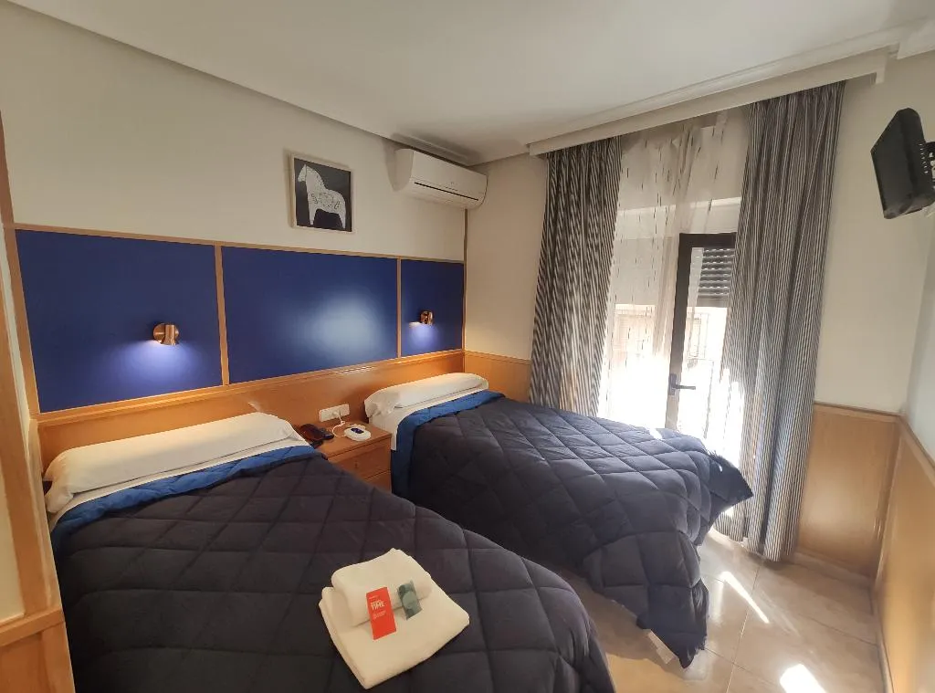 Double or Twin STANDARD Room, Trípolis Toledo, Madrid