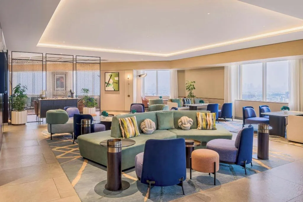 SUITE DELUXE Room, Sheraton Dubai Mall of the Emirates Hotel, Dubai