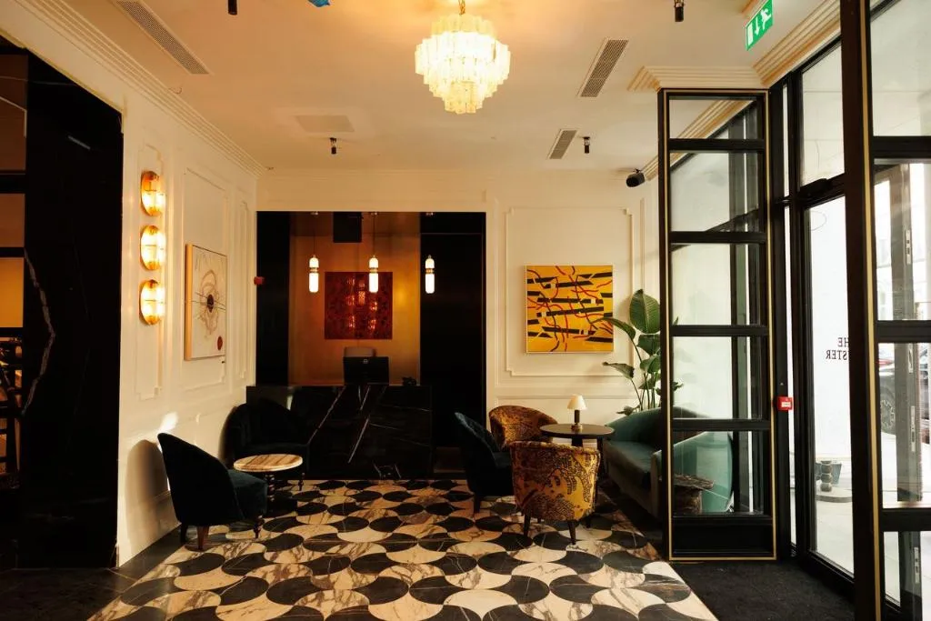 Lobby, The Leinster, Dublin