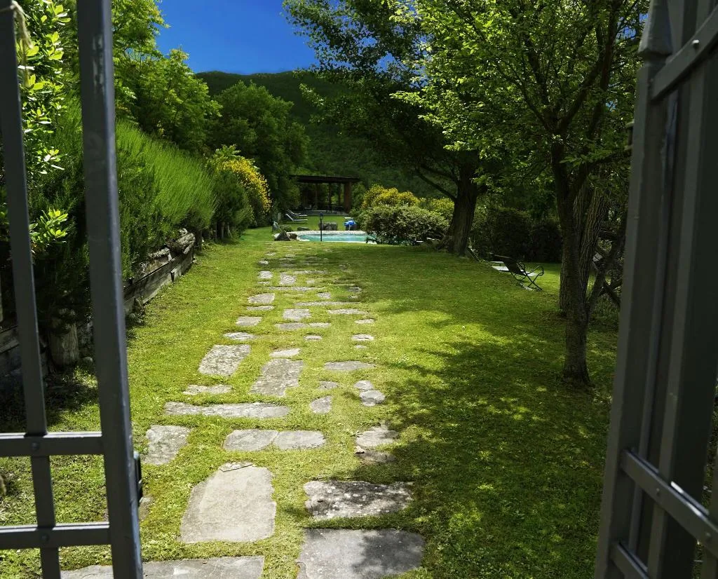 Terrace, I Tre Baroni, Rome