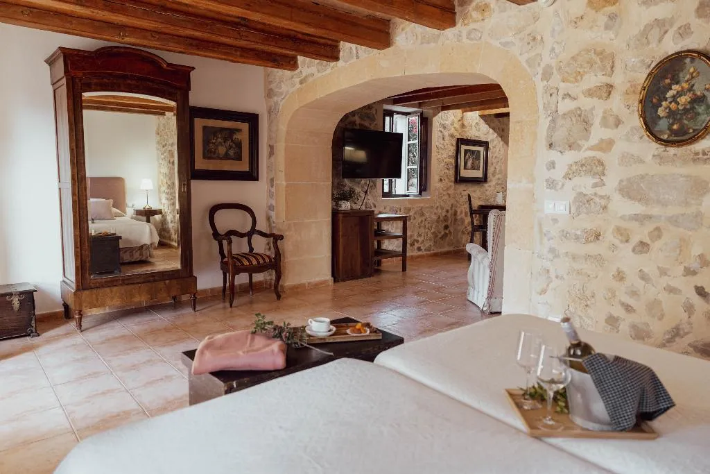 SUITE STANDARD Room, Ecoagroturismo Can Feliu, Majorca