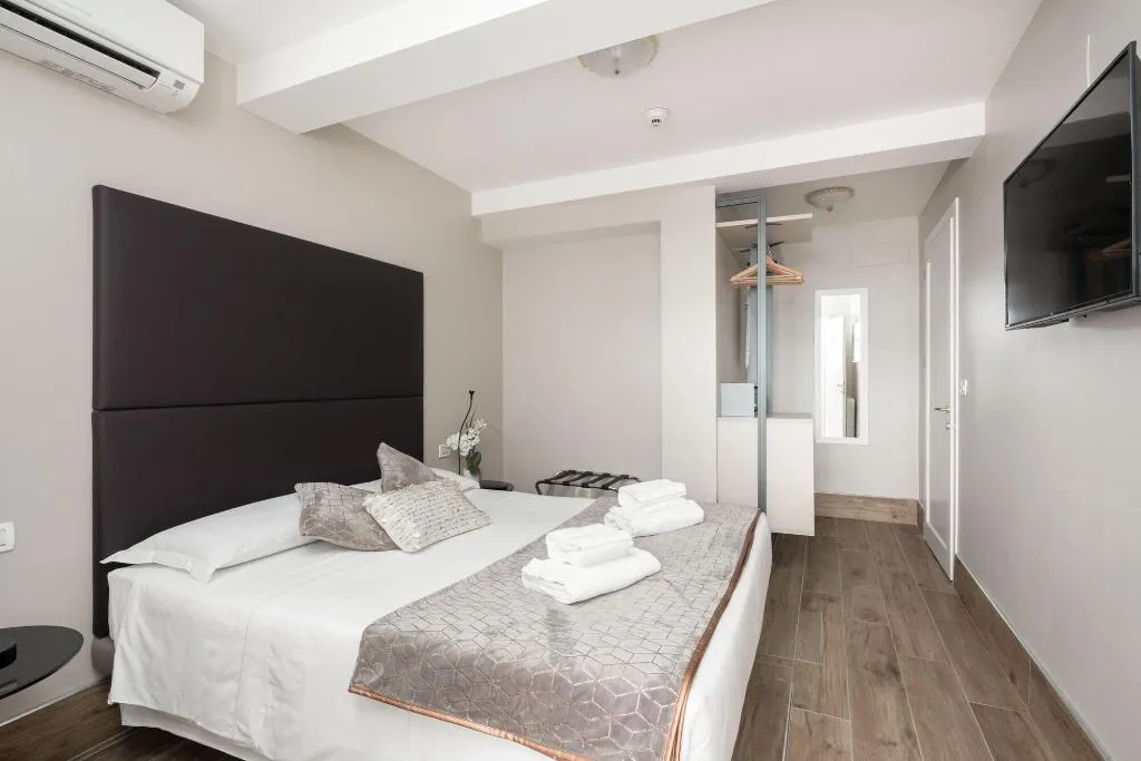 Room, Hotel Herion, Venice