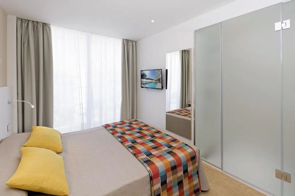 DOUBLE STANDARD Room, HSM Son Verí, Majorca