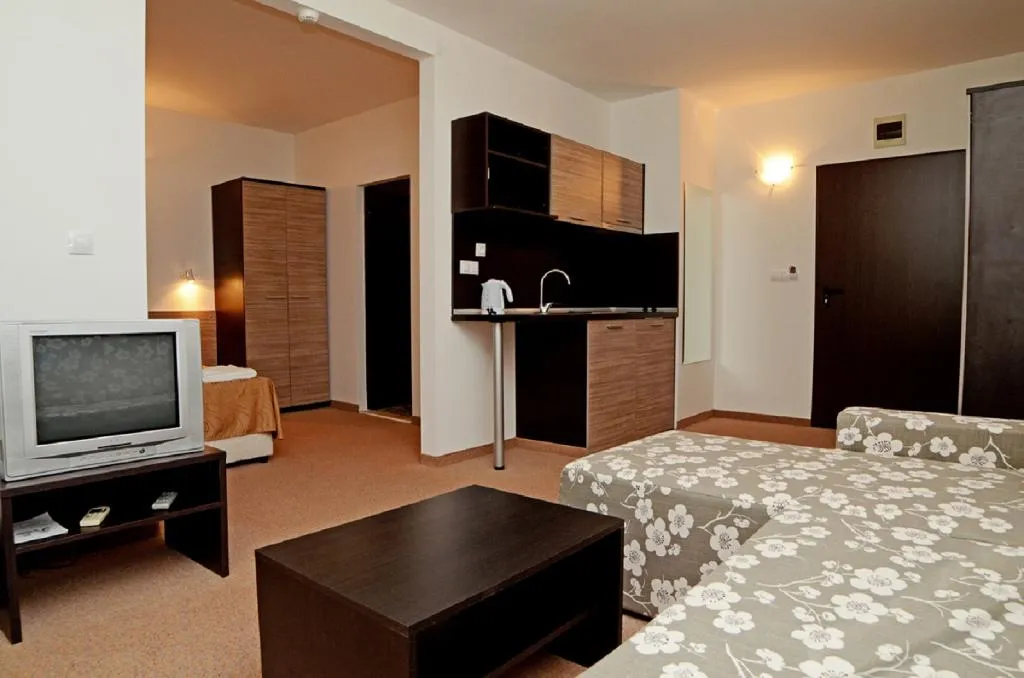 JUNIOR SUITE STANDARD Room, Clara Aparthotel & Residence, Bourgas