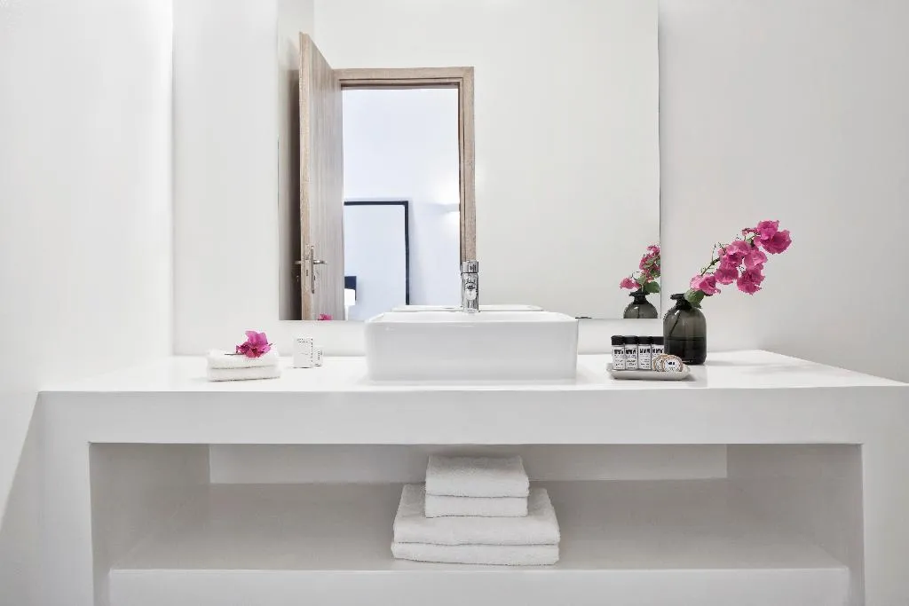 SUITE WITH BALCONY Room, Mr & Mrs White Tinos, Mykonos