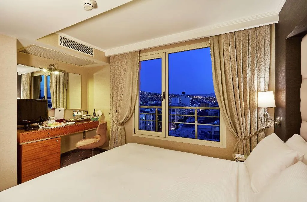 SINGLE GUEST ROOM Room, DoubleTree By Hilton Izmir Alsancak, Izmir