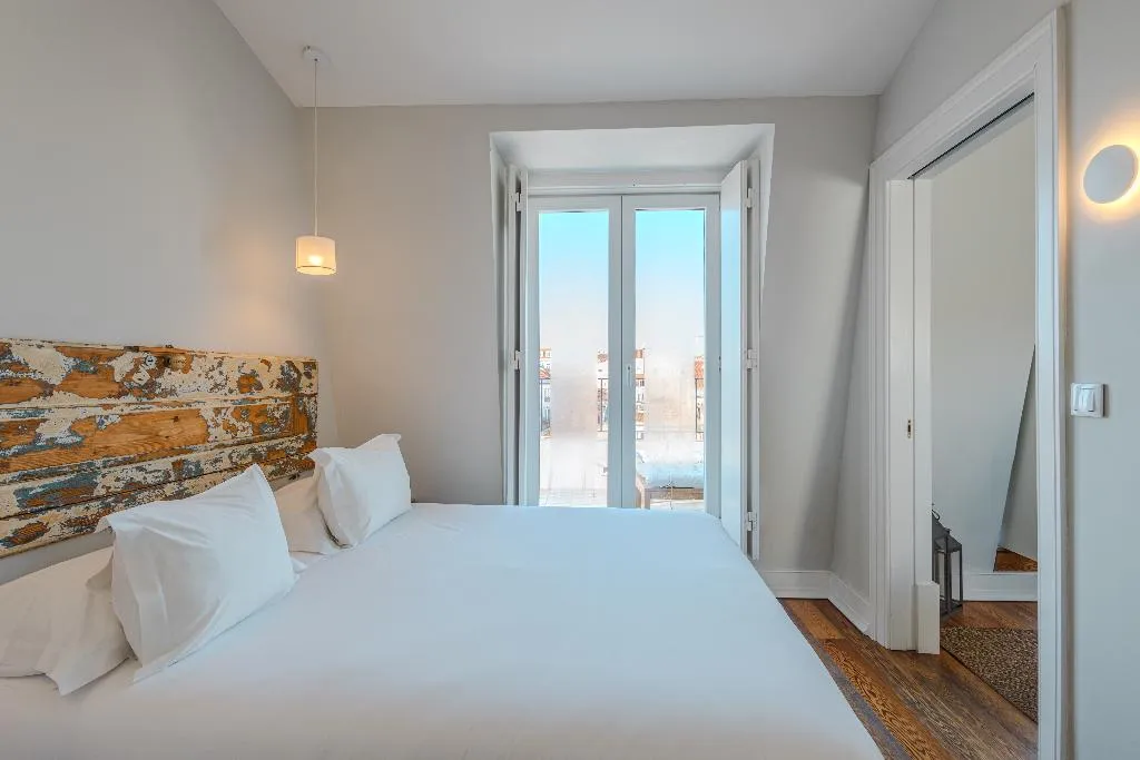 APARTMENT THREE BEDROOMS Room, Almaria - Ex LIibris, Lisbon