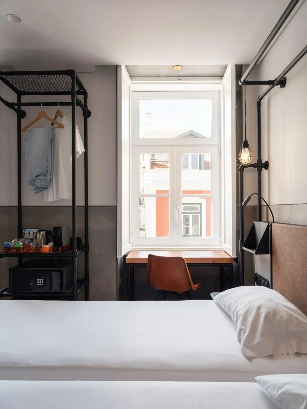 Double or Twin SUPERIOR Room, Inspira Santos Boutique Hotel, Lisbon