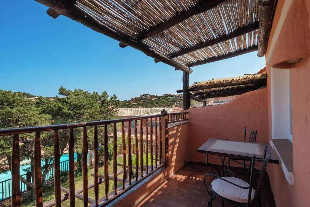 DOUBLE DELUXE POOL VIEW Room, Cervo, Olbia