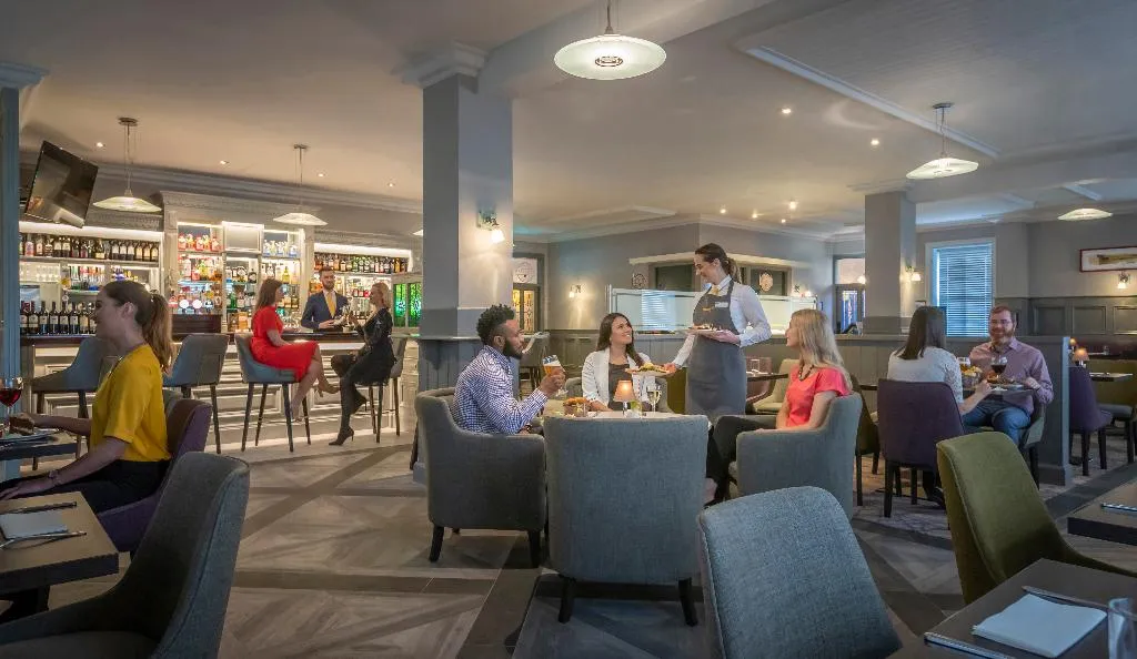 Bar, Maldron Hotel & Leisure Centre, Oranmore, Connaught
