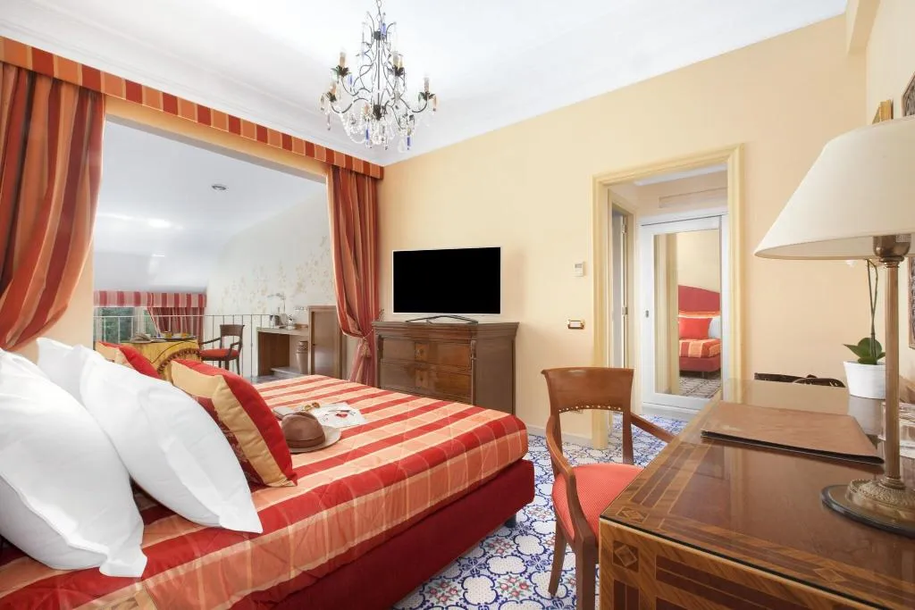 SUITE WITH VIEWS Room, Antiche Mura, Naples