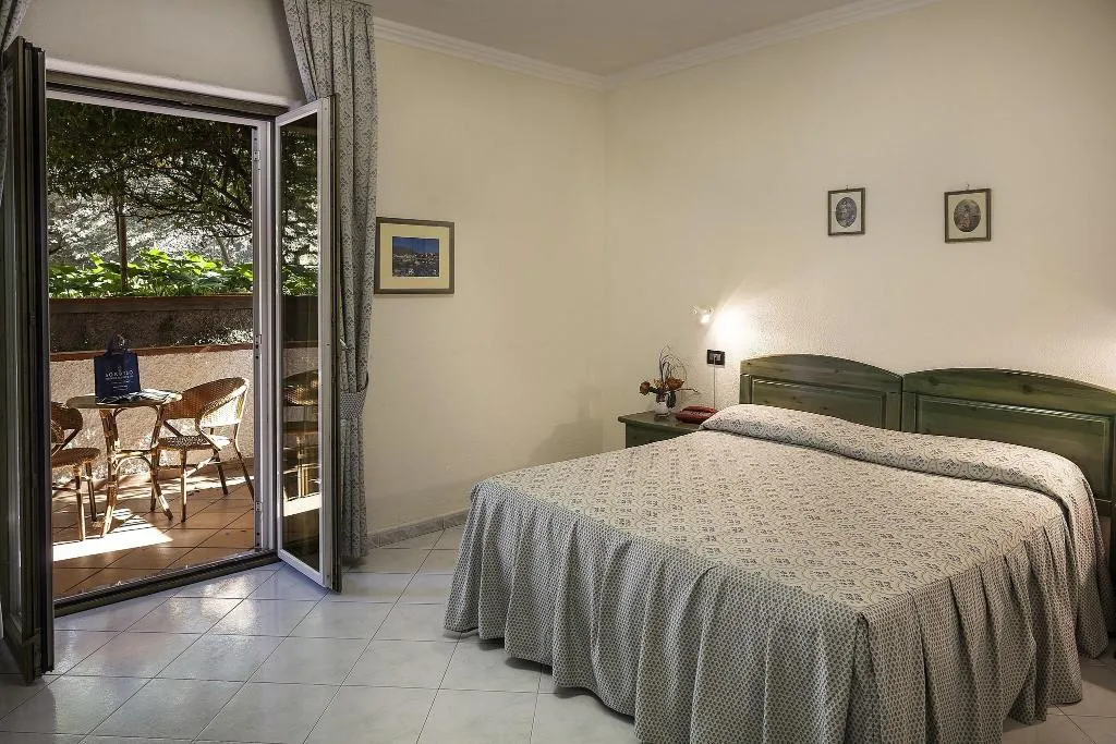 TRIPLE ANNEX Room, Sorriso Thermae Resort & Spa, Naples