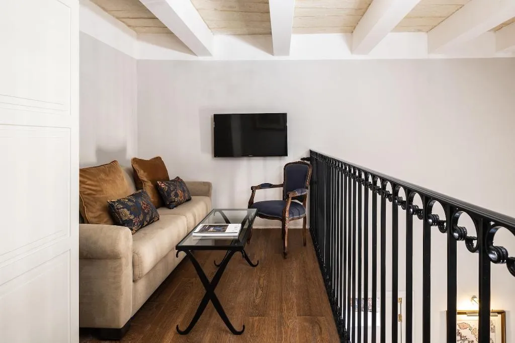 Room, Palais Le Brun, Malta