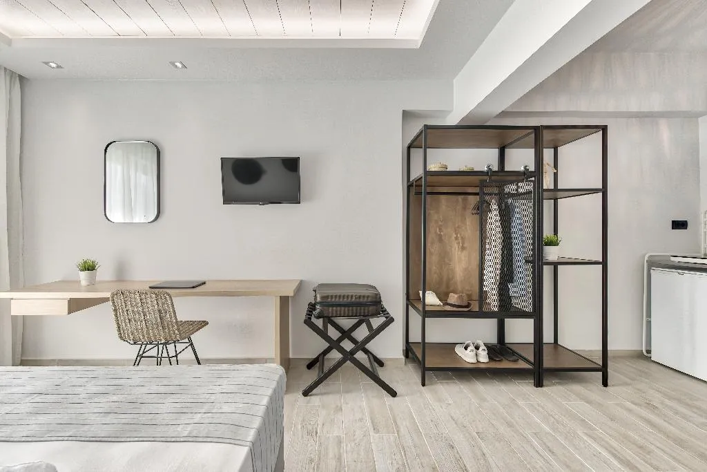 DOUBLE SUPERIOR GARDEN VIEW Room, Dannas Boutique Apartments, Zante