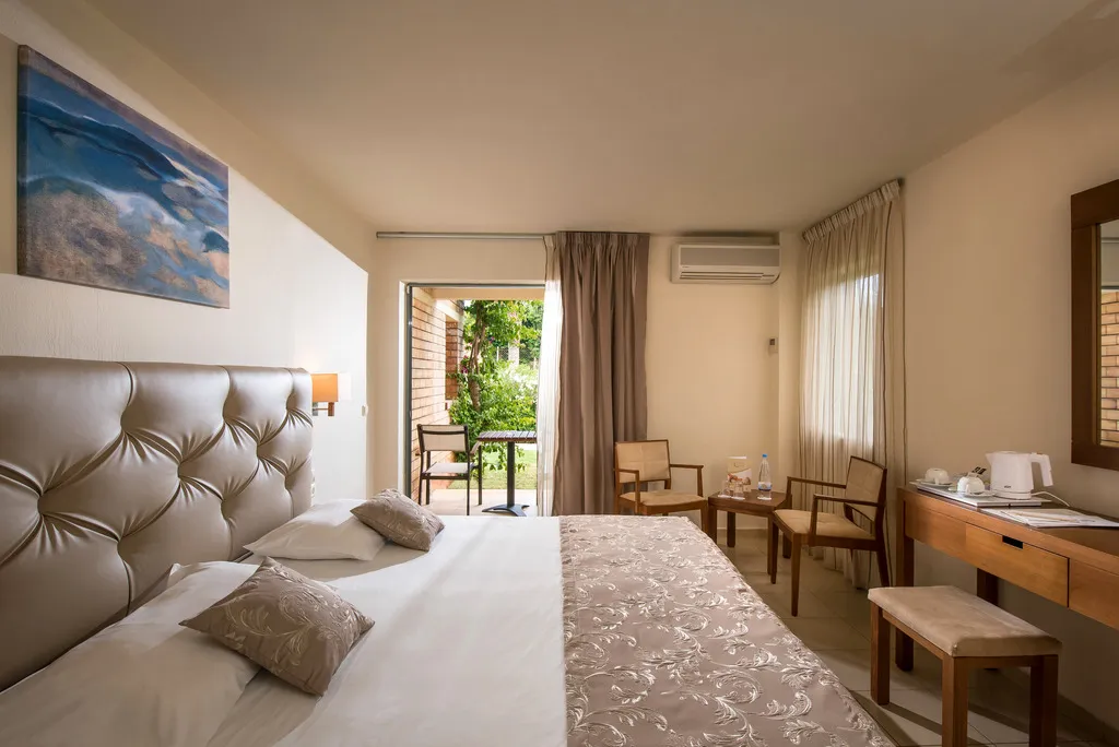 Double or Twin GARDEN VIEW Room, Bella Beach, Crete