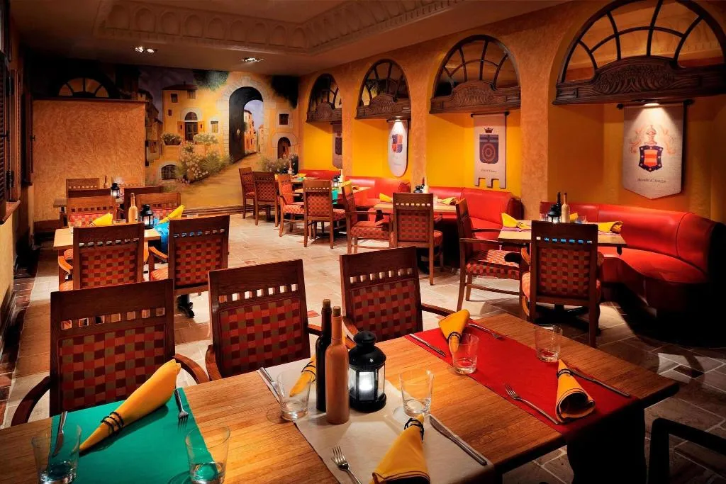 Restaurant, Cairo Marriott hotel & Omar Khayyam Casino, Cairo