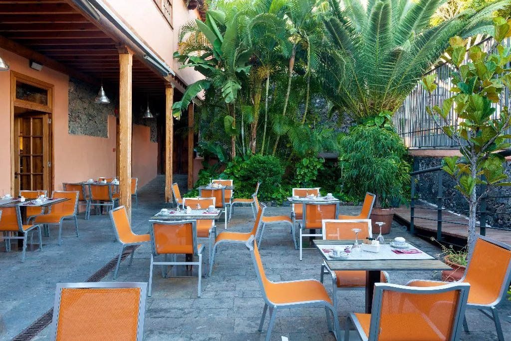 Terrace, Hotel LIVVO La Quinta Roja, Tenerife