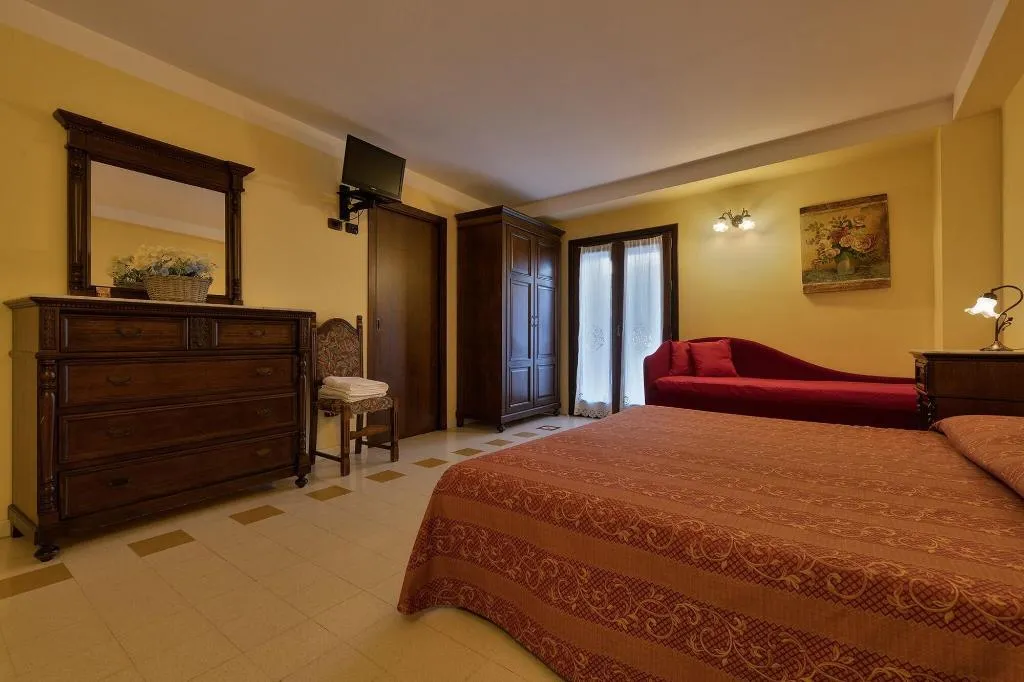 Room, Casa Manzella, Palermo