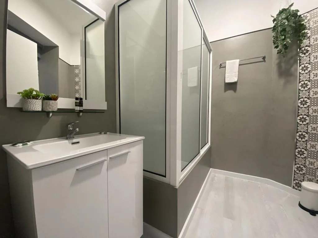 Room, Residencial Triunfo, Porto