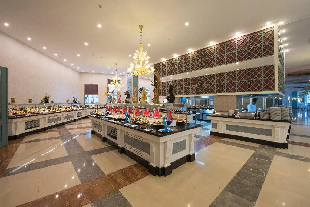 Restaurant, Quattro Beach Spa & Resort Hotel, Antalya