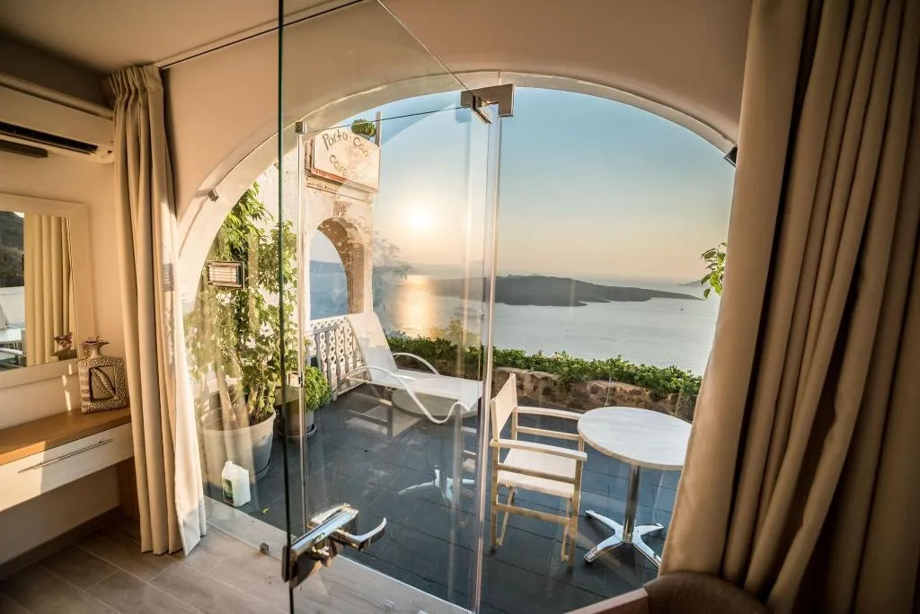 Room, Kratiras View Luxury Suites, Santorini