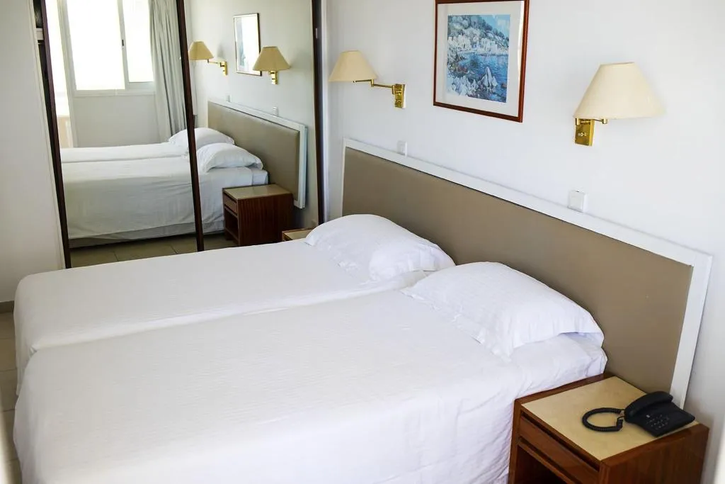 Room, Sun Hall Beach Hotel Apts, Cyprus
