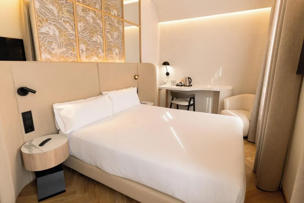 DOUBLE SUPERIOR Room, Petit Palace Chueca, Madrid