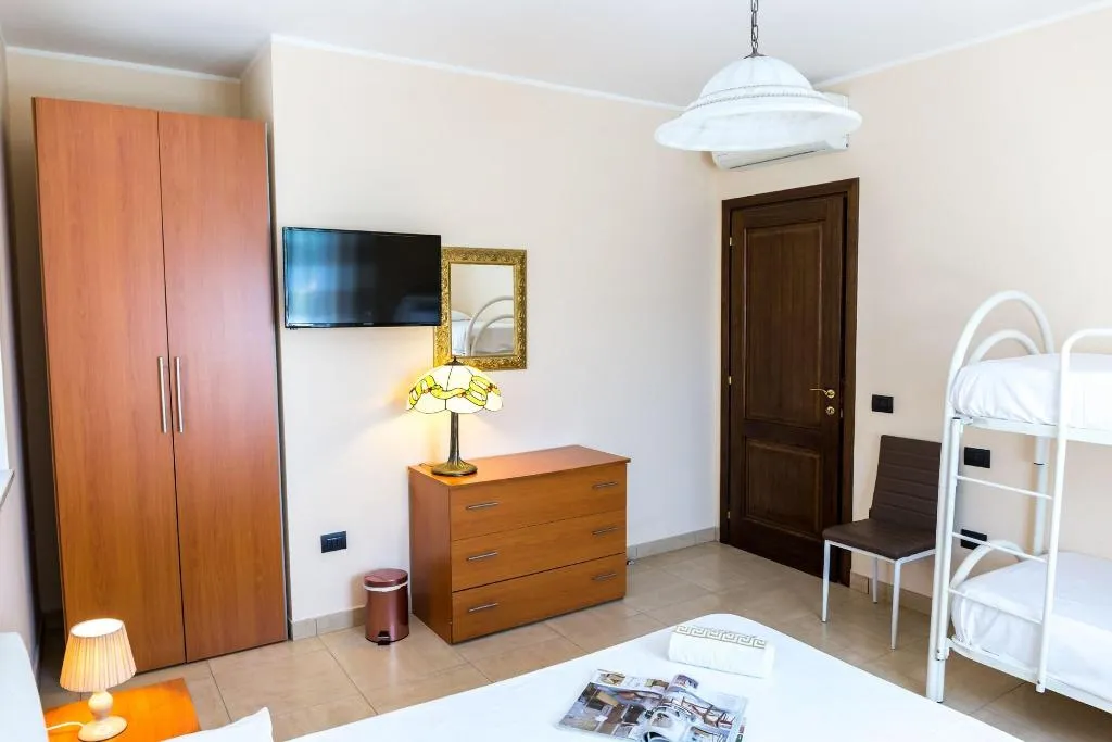 Room, B&B Atrium, Naples