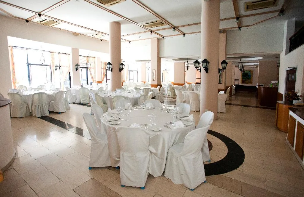 Restaurant, Episkopiana, Cyprus