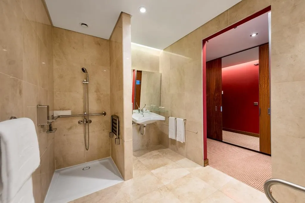 DOUBLE EXECUTIVE Room, Lagoas Park, Lisbon