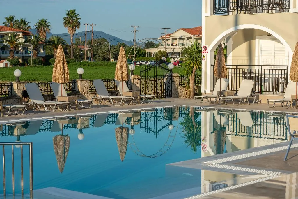 Pool, Athina Apts, Zante